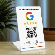 Przykładowa karta Google TapStar w wersji stojącej na stoliku